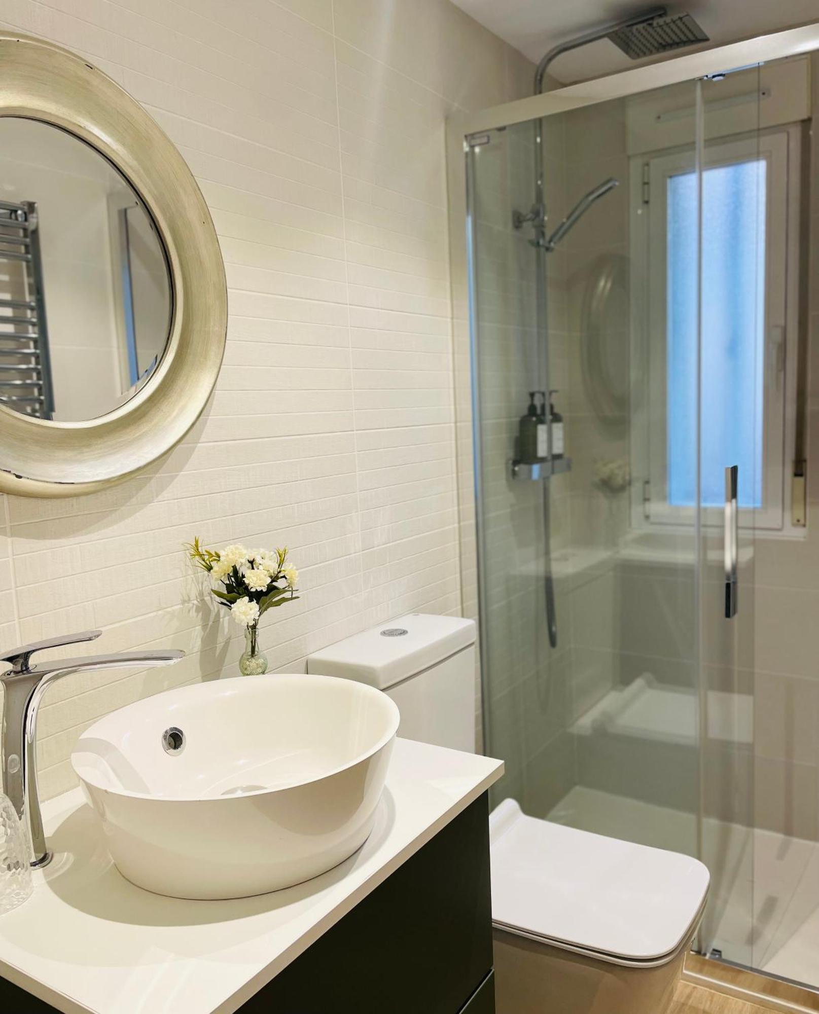 Moderno Y Acogedor En La Catedral Apartment Burgos Ngoại thất bức ảnh